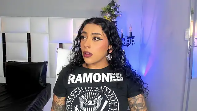 Snapshot of magic_marg chatting on 02/10/25, 08:42 magic marg online show from 02/10/25, 08:42