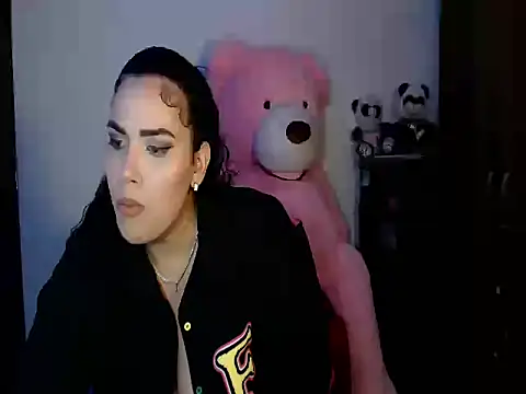 CarolinaRincon online show from 11/18/25, 11:15