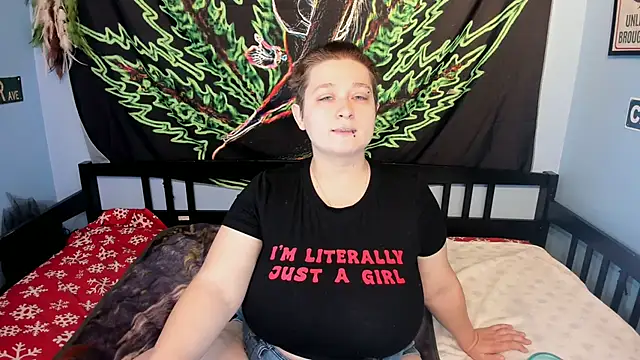 Chloenightmare online show from 10/31/25, 07:48