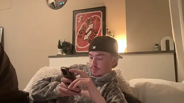 younghungginger online show from 12/05/24, 01:25