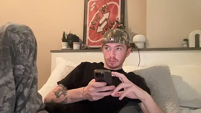 younghungginger online show from 02/04/25, 06:49