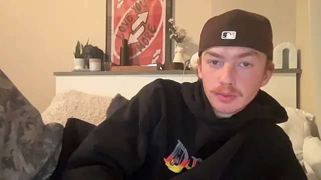 younghungginger online show from 02/28/25, 03:48