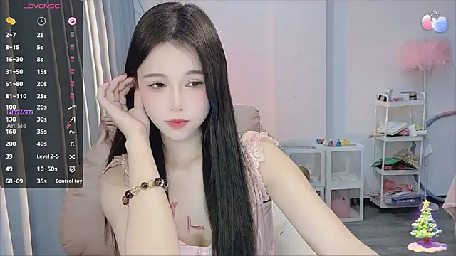 Snapshot of 7-Love chatting on 01/10/25, 04:41 7-Love online show from 01/10/25, 04:41