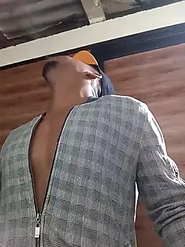 AlejoKhalifa  online show from 03/08/25, 11:07