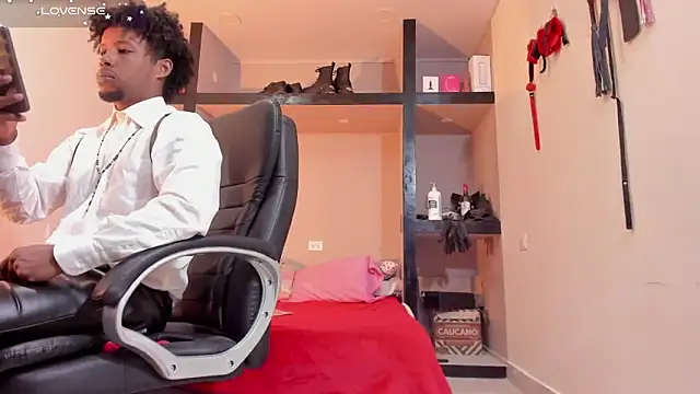 AlejoKhalifa  online show from 04/02/26, 11:46