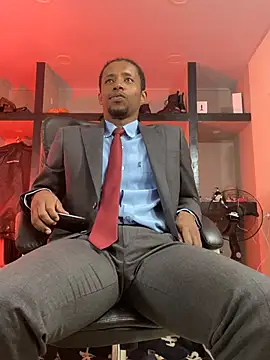Snapshot of AlejoKhalifa_ chatting on 07/06/26, 04:53 AlejoKhalifa online show from 07/06/26, 04:53