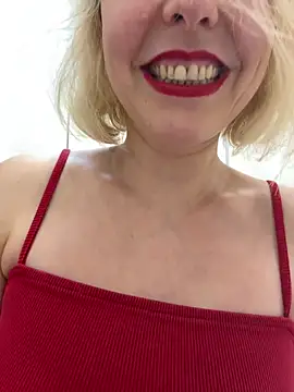 Yourdirtybitch online show from 06/09/26, 05:57