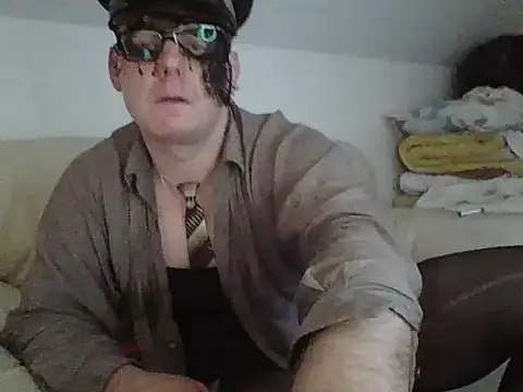 pauloooooborderrrr online show from 11/17/25, 06:30