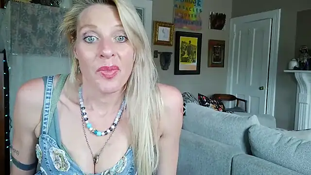 Glamazonx online show from 04/14/26, 06:58