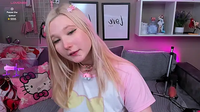 MeowkaKitty online show from 01/27/25, 07:24