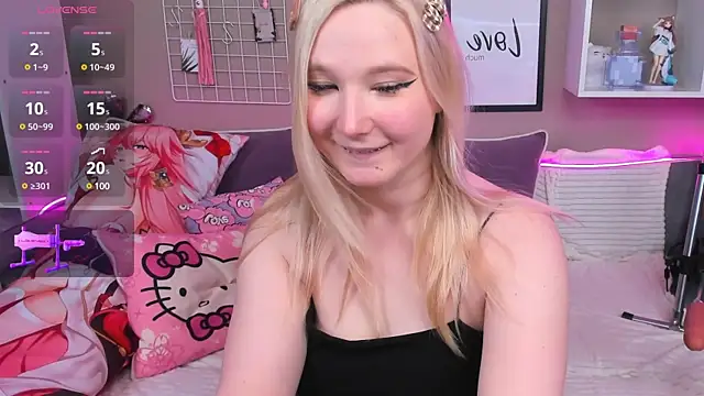 MeowkaKitty online show from 02/03/25, 05:07