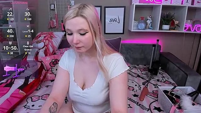 MeowkaKitty online show from 02/08/25, 07:04