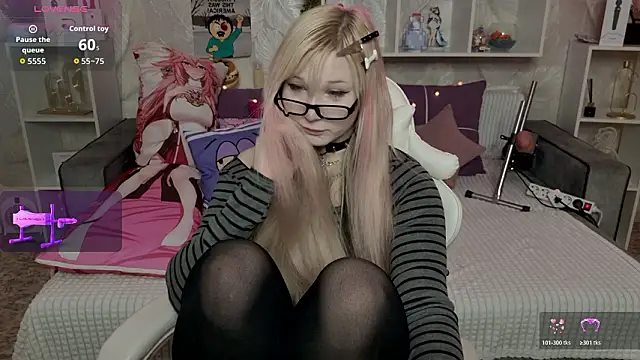 MeowkaKitty online show from 03/28/26, 02:55