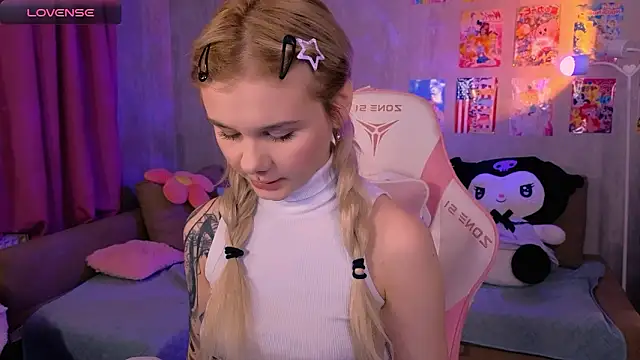 Britney Lynch online show from 03/06/26, 06:48