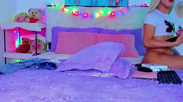 Snapshot of Candy_Candy__ chatting on 12/07/24, 08:38 Candy Candy online show from 12/07/24, 08:38