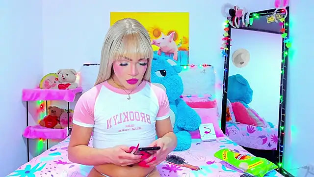 Snapshot of Candy_Candy__ chatting on 09/09/25, 09:47 Candy Candy online show from 09/09/25, 09:47