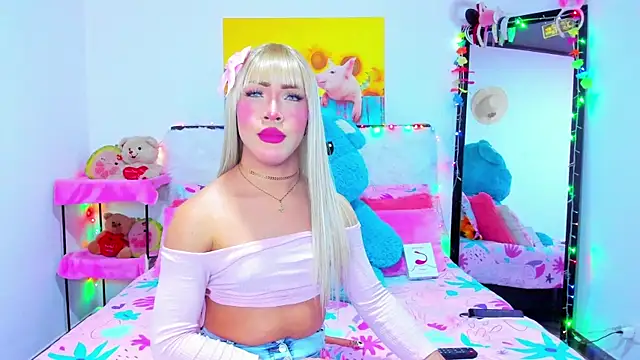 Snapshot of Candy_Candy__ chatting on 09/13/25, 08:19 Candy Candy online show from 09/13/25, 08:19