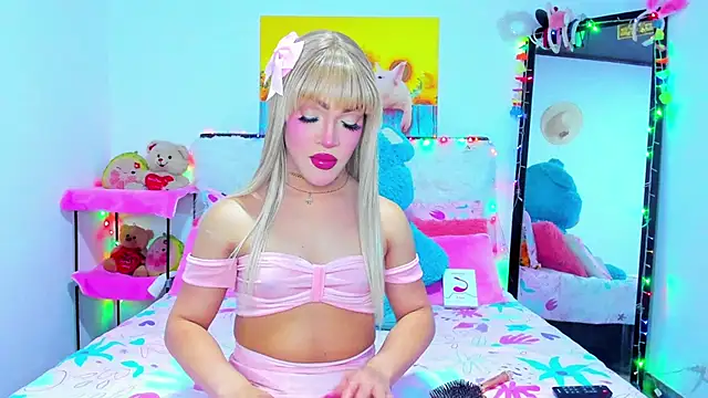 Snapshot of Candy_Candy__ chatting on 10/17/25, 08:44 Candy Candy online show from 10/17/25, 08:44