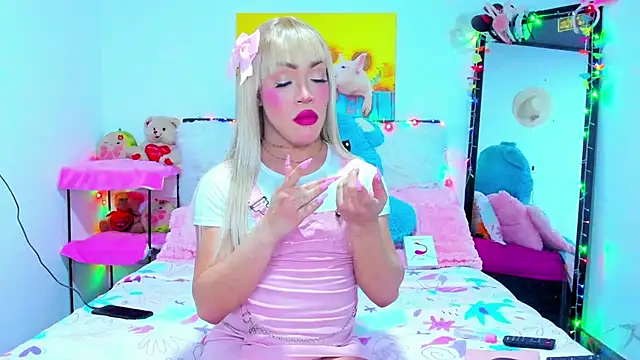 Snapshot of Candy_Candy__ chatting on 11/30/25, 05:11 Candy Candy online show from 11/30/25, 05:11