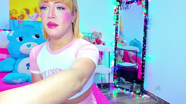 Candy Candy   online show from 05/08/26, 12:49
