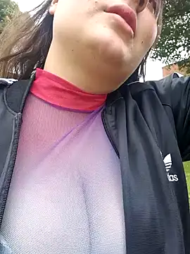 Snapshot of Celeem_ chatting on 01/09/25, 08:22 Celeem online show from 01/09/25, 08:22