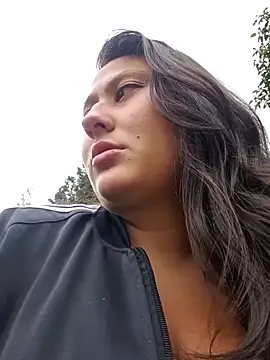 Snapshot of Celeem_ chatting on 02/11/25, 09:14 Celeem online show from 02/11/25, 09:14