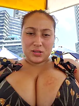 Snapshot of Celeem_ chatting on 02/24/25, 08:14 Celeem online show from 02/24/25, 08:14