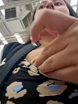 Snapshot of Celeem_ chatting on 03/11/25, 09:48 Celeem online show from 03/11/25, 09:48