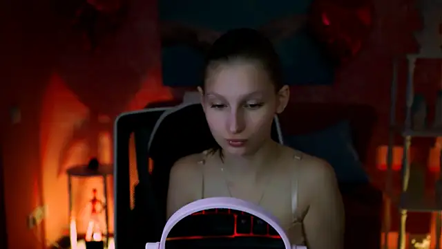 EllaHorton online show from 03/22/25, 05:39