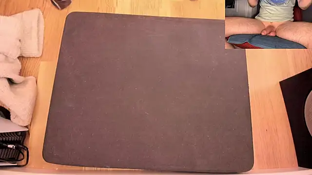 Snapshot of brsrkr chatting on 03/01/26, 10:34 brsrkr online show from 03/01/26, 10:34