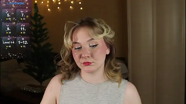 Snapshot of sensual_girrrl chatting on 12/01/24, 07:14 sensual girrrl online show from 12/01/24, 07:14