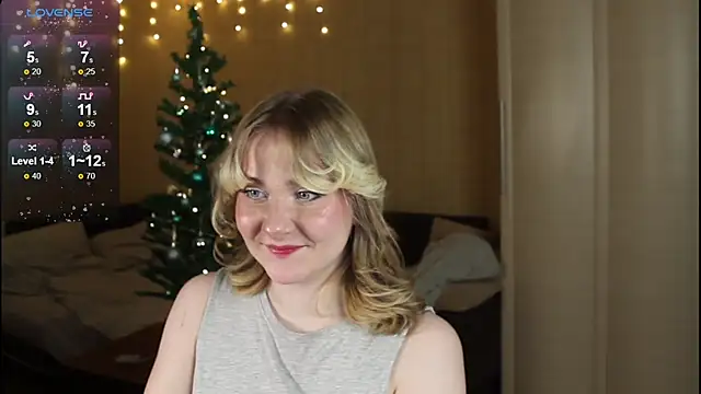 Snapshot of sensual_girrrl chatting on 12/01/24, 10:21 sensual girrrl online show from 12/01/24, 10:21