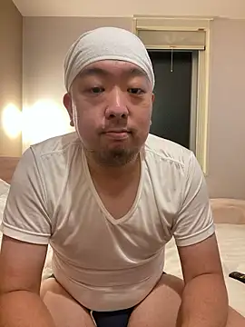 Snapshot of FUJIGON07 chatting on 07/05/26, 01:51 FUJIGON07 online show from 07/05/26, 01:51