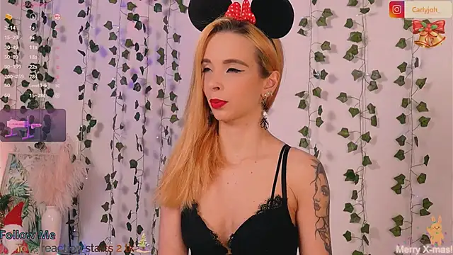 Snapshot of CarlyMilton chatting on 12/30/24, 09:19 CarlyMilton online show from 12/30/24, 09:19