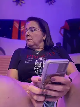 Snapshot of PaulinaSanders_X chatting on 12/28/24, 07:33 PaulinaSanders X online show from 12/28/24, 07:33