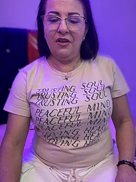 Snapshot of PaulinaSanders_X chatting on 01/08/25, 05:48 PaulinaSanders X online show from 01/08/25, 05:48