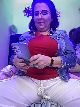 Snapshot of PaulinaSanders_X chatting on 01/12/25, 09:19 PaulinaSanders X online show from 01/12/25, 09:19