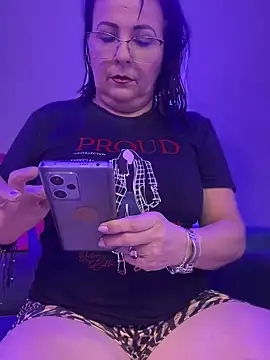 Snapshot of PaulinaSanders_X chatting on 02/01/25, 07:23 PaulinaSanders X online show from 02/01/25, 07:23