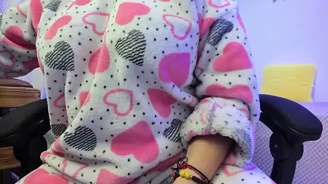 Snapshot of PaulinaSanders_X chatting on 03/15/25, 04:02 PaulinaSanders X online show from 03/15/25, 04:02