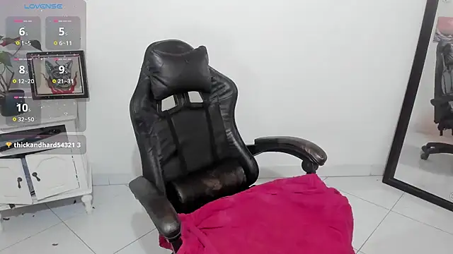 kat apple online show from 12/21/25, 02:08