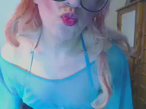 LorenJade online show from 12/07/24, 09:39