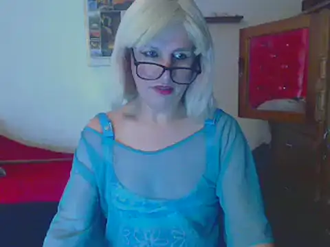 LorenJade online show from 12/13/24, 11:50