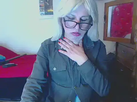 LorenJade online show from 12/15/24, 11:42