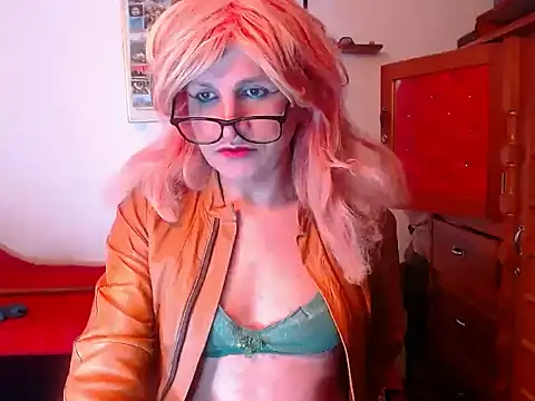 LorenJade online show from 10/07/25, 09:28