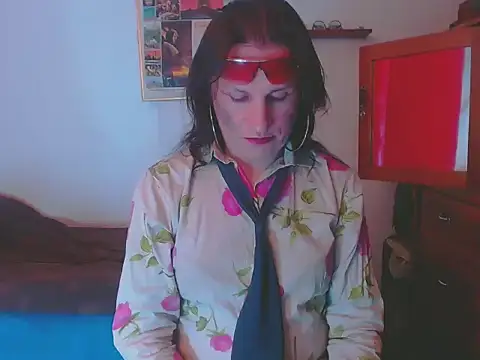 LorenJade online show from 01/12/26, 07:46