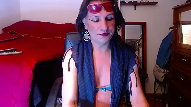 Snapshot of LorenJade chatting on 07/28/26, 07:59 LorenJade online show from 07/28/26, 07:59