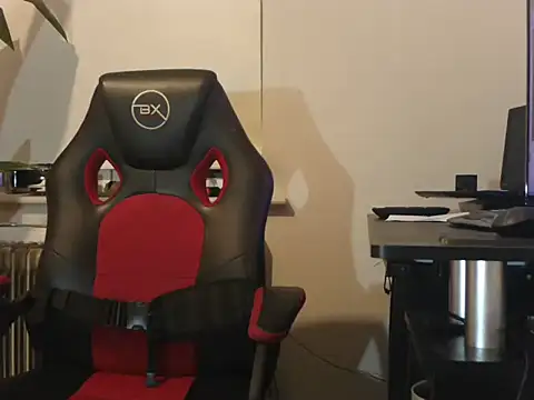 samson2012 online show from 10/28/25, 08:33