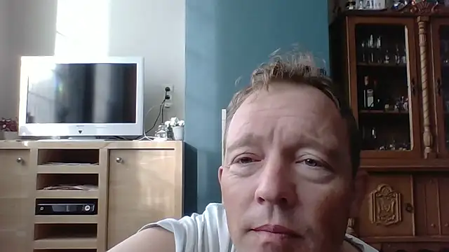 bertolini online show from 09/11/25, 06:57