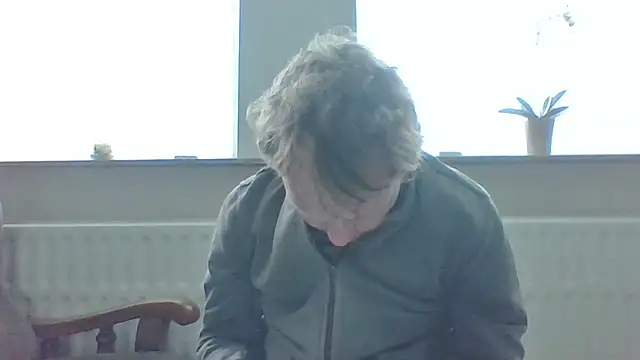bertolini online show from 05/12/26, 01:08