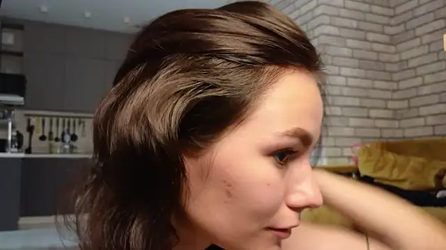 girl with snaketatto0 online show from 12/28/24, 07:33